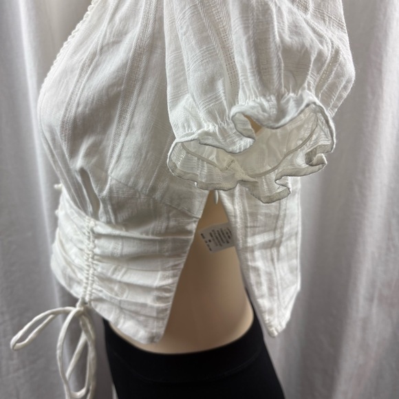 Le Lis White Ruched V-Neck Blouse - Picture 5 of 8